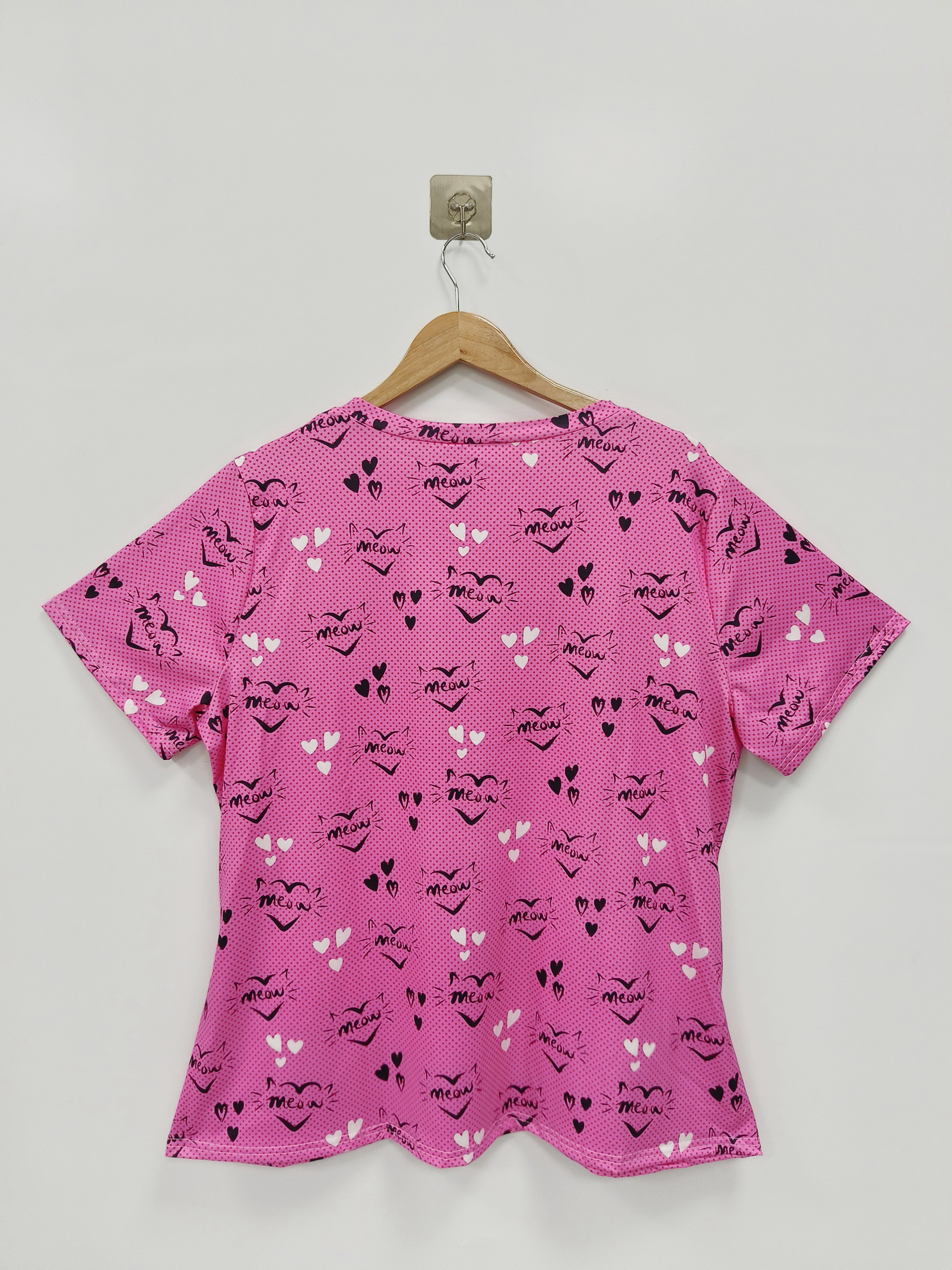 Women's Plus Size Cat Heart Print V-Neck Top | 14-24 Plus Polished Pros